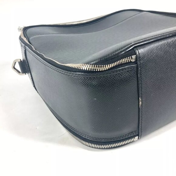 LOUIS VUITTON M30762 Taiga Tula 2WAY Shoulder Bag Document Briefcase Hand Bag - Picture 7 of 16